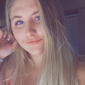 Meet your Posher, Katelyn